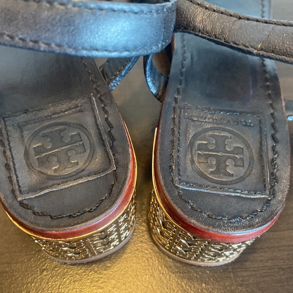 Tory Burch Audra Navy Thong Block Heel Sandals Size 8 - Picture 11 of 16